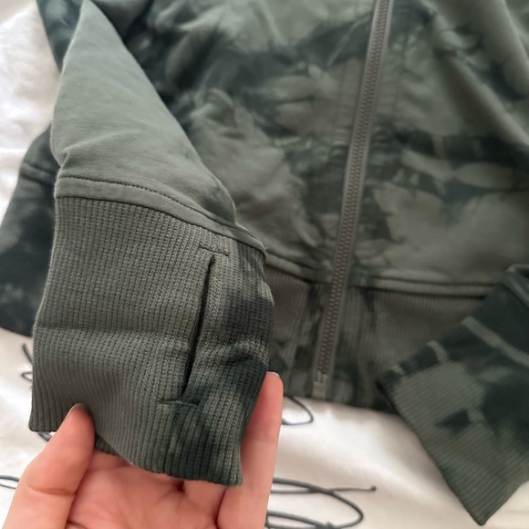 Lululemon Scuba Hoodie *Light Cotton Fleece Shibori Tie Dye 4 - Picture 7 of 8
